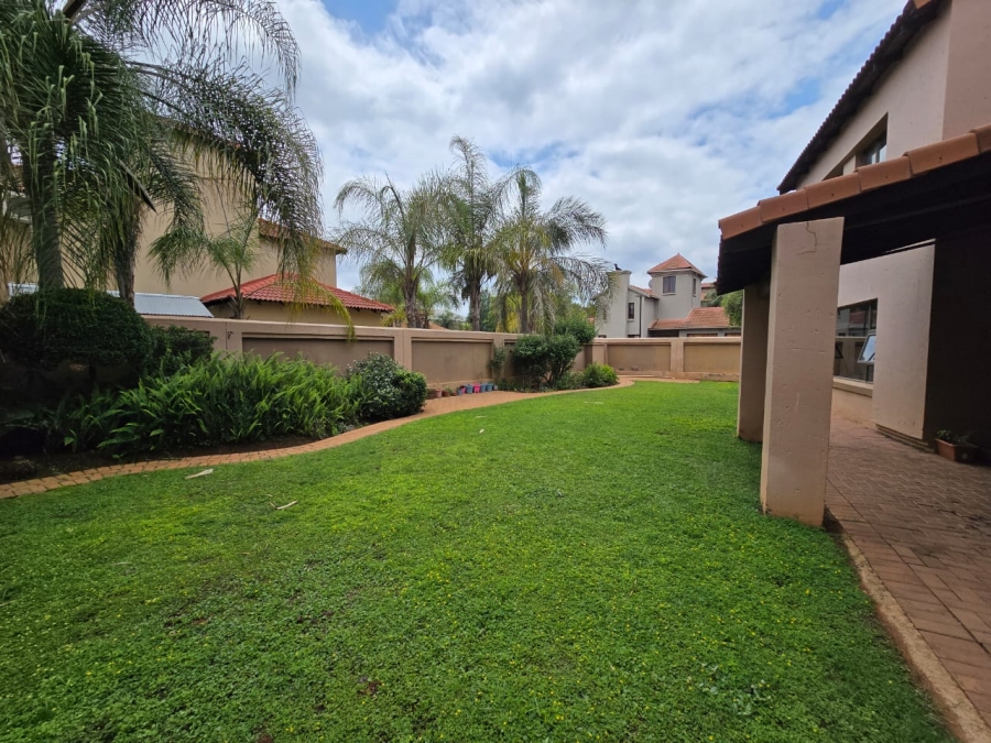 To Let 4 Bedroom Property for Rent in Melodie North West